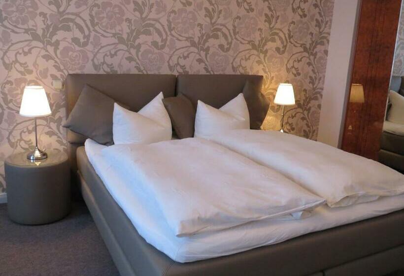 اتاق استاندارد, Turmhotel Weserblick Bremen