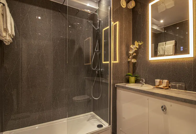 سوییت, Hollins Hall Hotel, Golf & Country Club