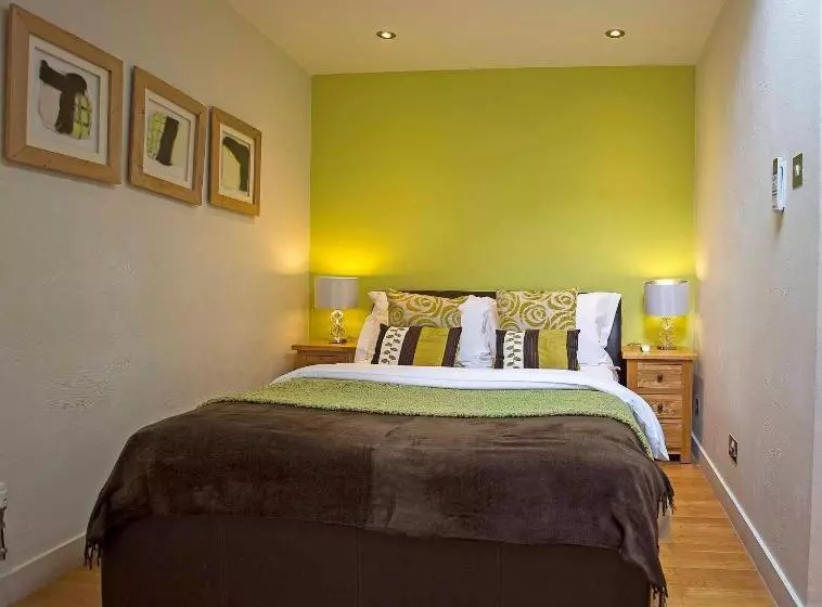 Suite Executive, Bath House