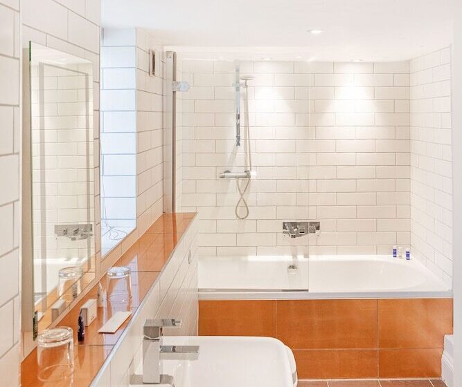 디럭스 스위트, The Berkeley Square Hotel Bristol