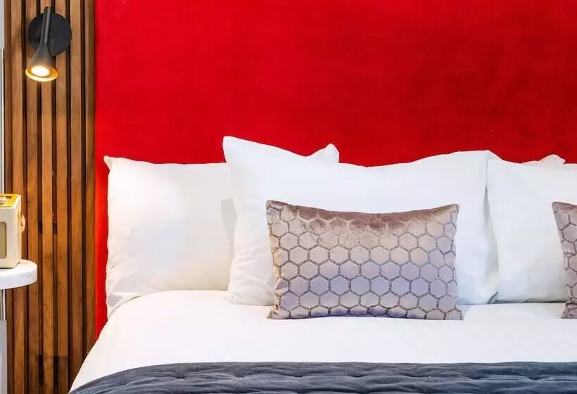 Superior Room, The Berkeley Square Hotel Bristol