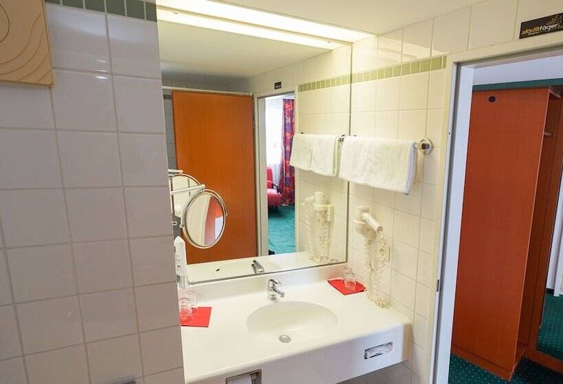 Номер Стандарт, Highway