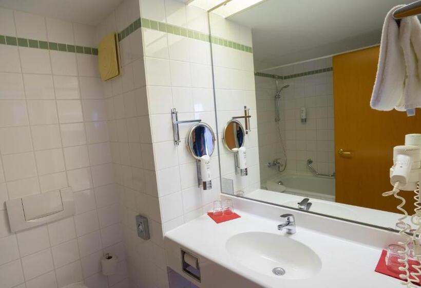 Номер Economy, Highway