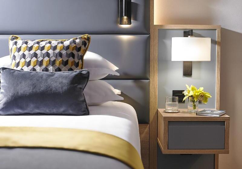 اتاق اجرایی, Mespil