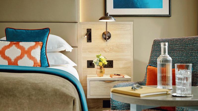 اتاق سوپریور, Mespil