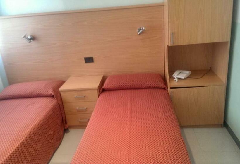 スタンダードルーム, Real