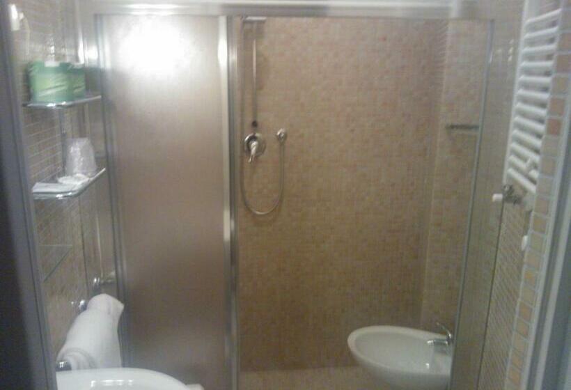 スタンダードルーム, Real