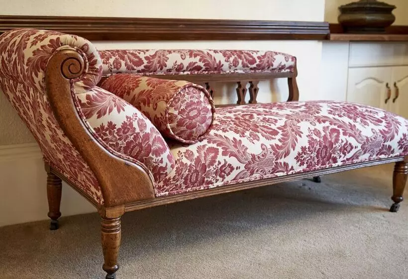 Deluxe Room, Hempstead House Hotel & Restaurant