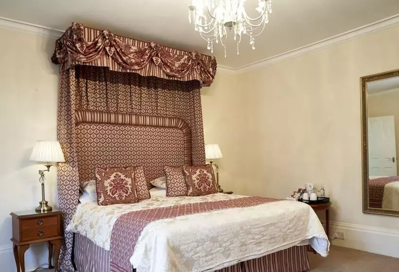 Deluxe Room, Hempstead House Hotel & Restaurant