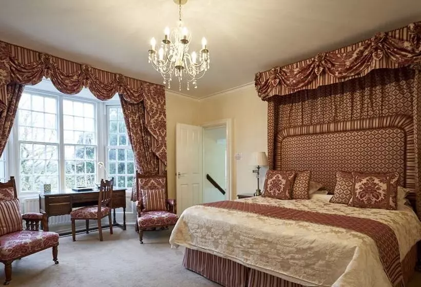 Deluxe Room, Hempstead House Hotel & Restaurant
