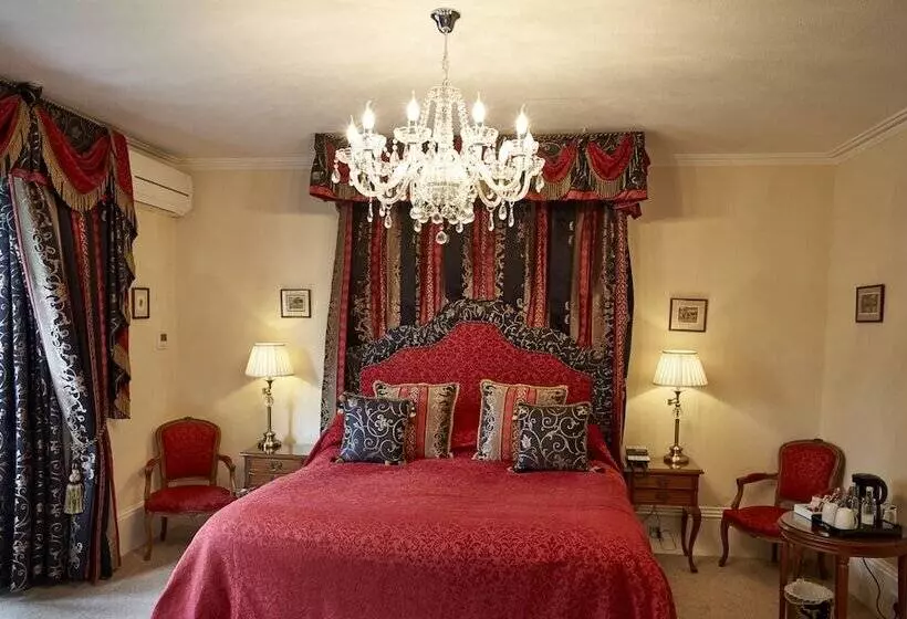 Deluxe Room, Hempstead House Hotel & Restaurant