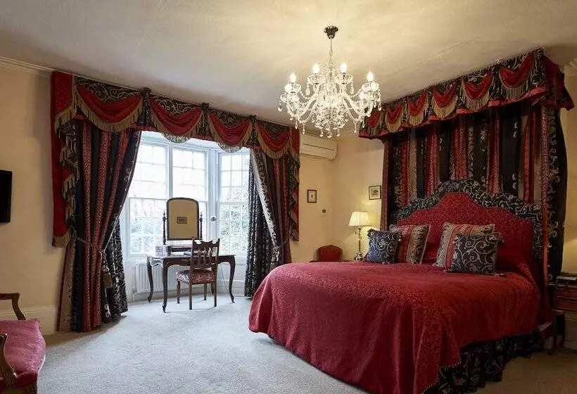 Deluxe Room, Hempstead House Hotel & Restaurant
