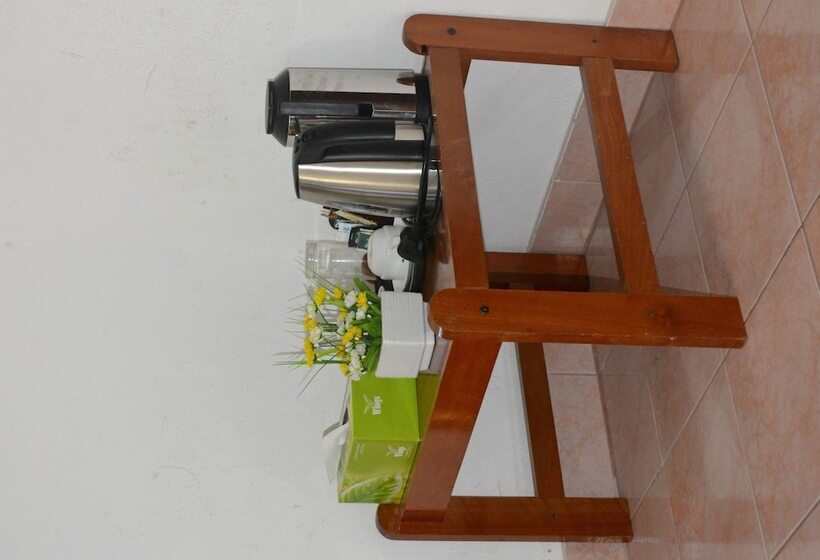 اتاق استاندارد سه نفره, Skai Lodge