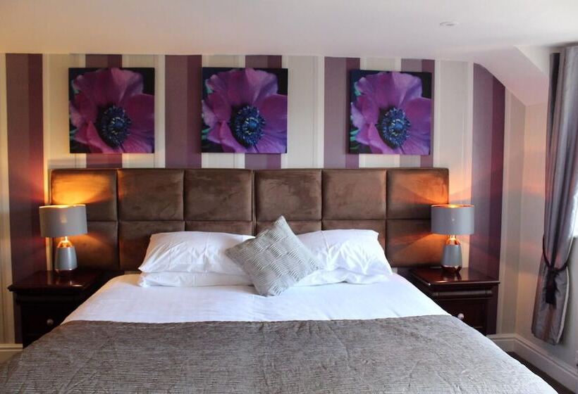 スイート(家族用), The Cricketers Arms