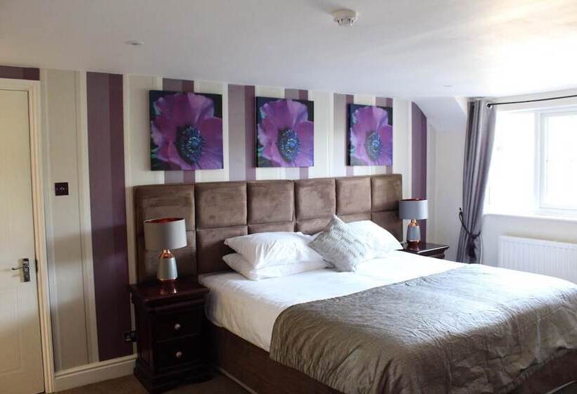 スイート(家族用), The Cricketers Arms