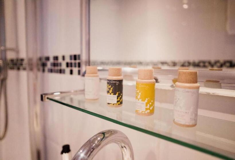 キングサイズベッドのデラックスルーム, The Cricketers Arms