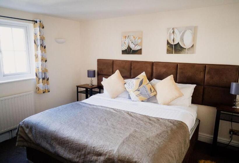 キングサイズベッドのスタンダードルーム, The Cricketers Arms