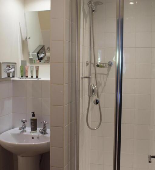 スイート(家族用), The Cricketers Arms