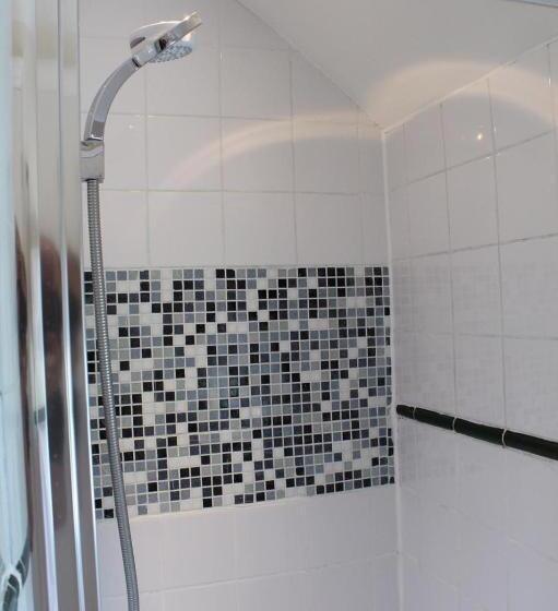 スイート, The Cricketers Arms