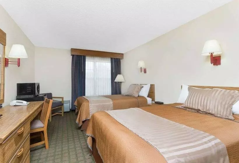 2ダブルベッドのスタンダードルーム, Travelodge By Wyndham Perry National Fairgrounds Area I 75