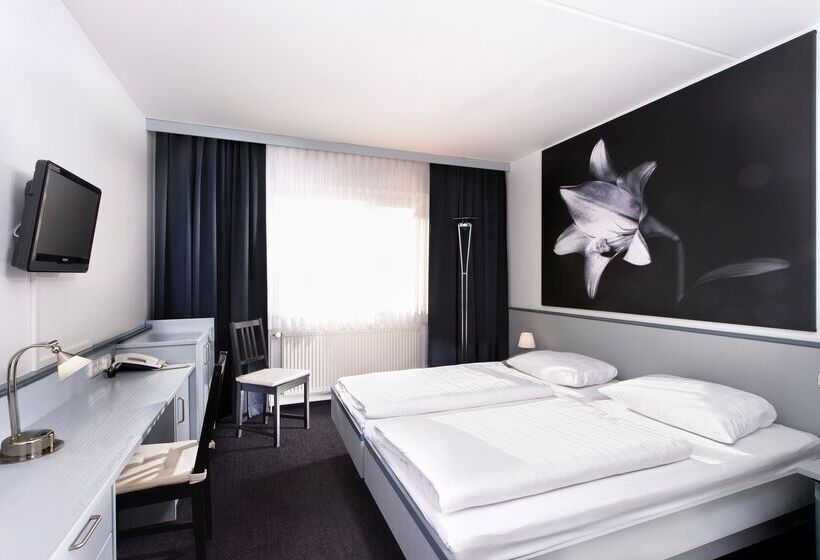 标准间, Good Morning + Bad Oldesloe