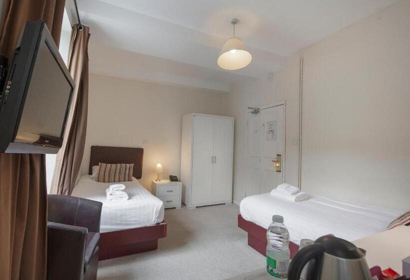 Номер Стандарт, The Castle Of Brecon Hotel, Brecon, Powys