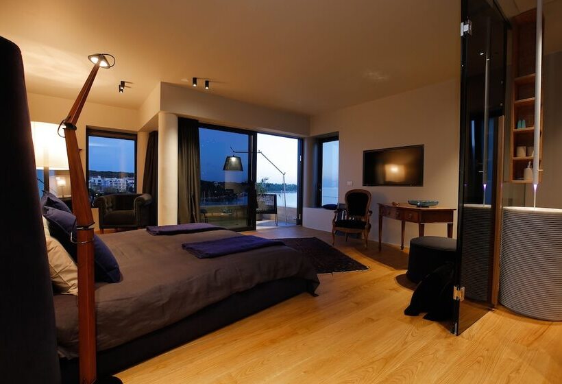 Deluxe Suite Sea View, Boutique Hotel Valsabbion