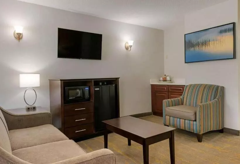 キングサイズベッドのスイートルーム, Best Western Inn Of Palatka