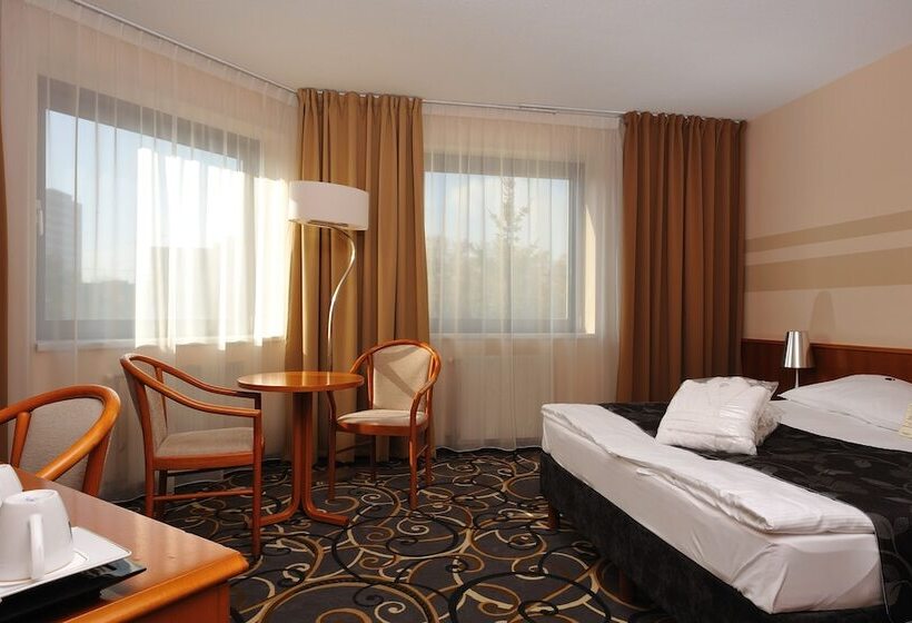 اتاق لوکس, City