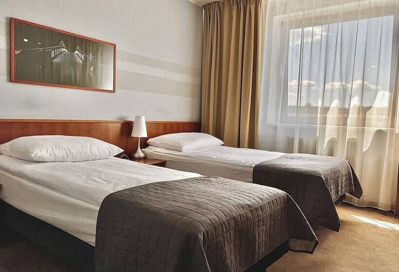 اتاق استاندارد, City