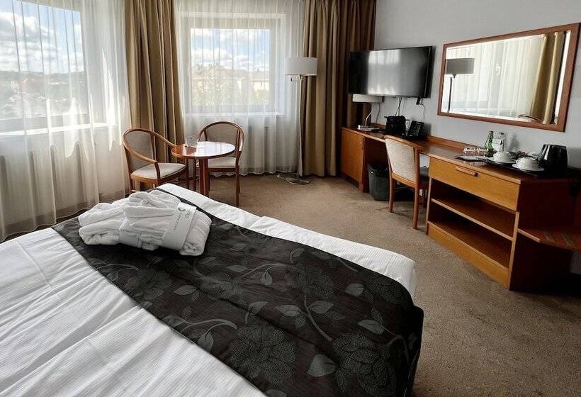 اتاق لوکس, City