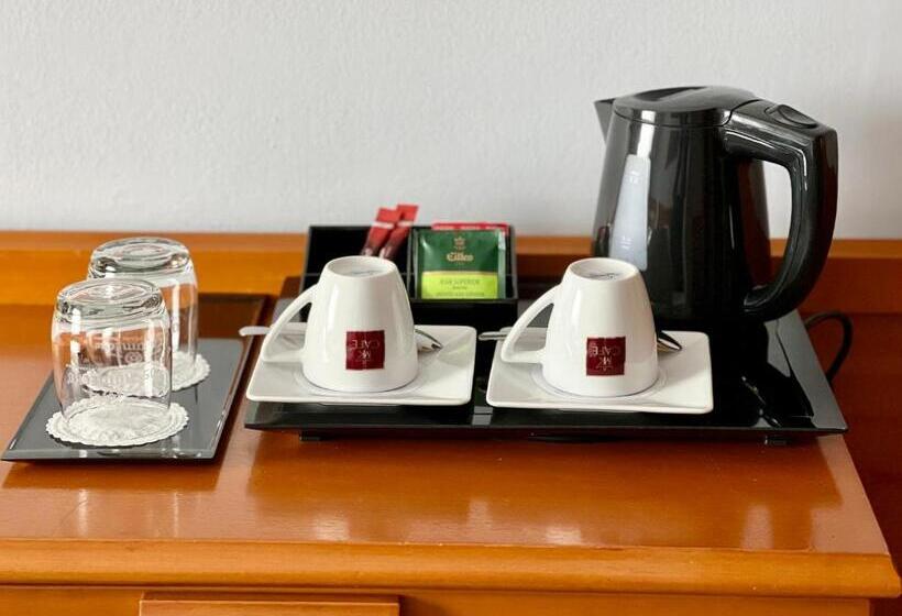 اتاق لوکس, City