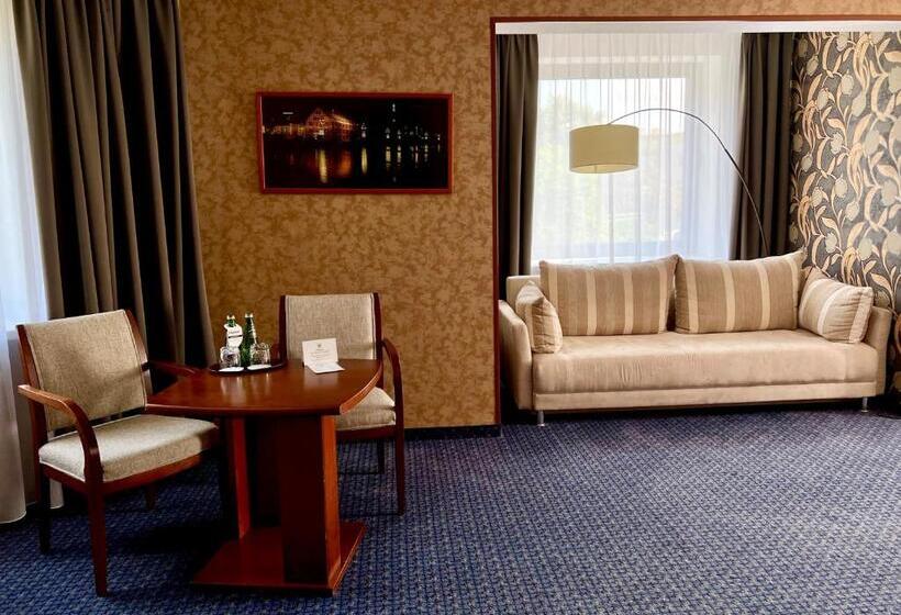 استودیو استاندارد با تخت کینگ, City