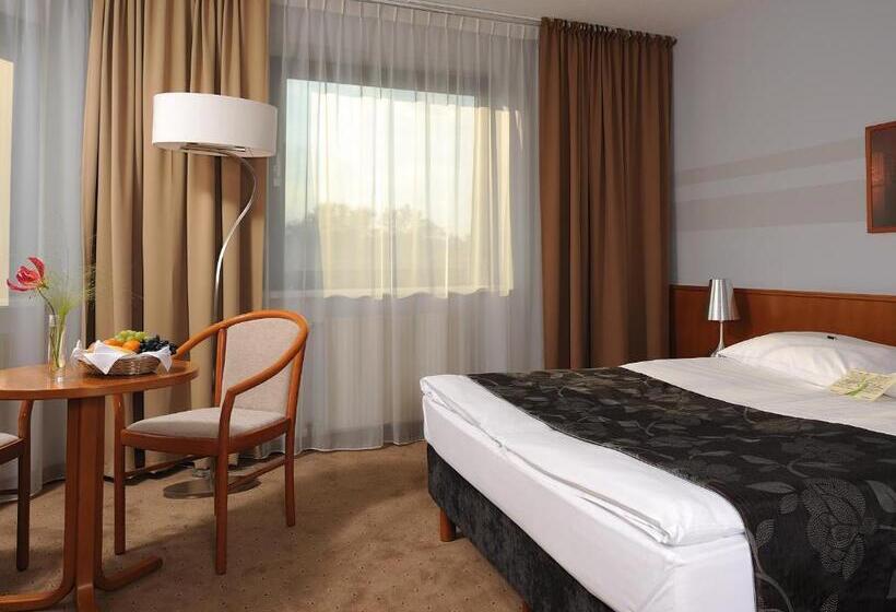 اتاق لوکس, City