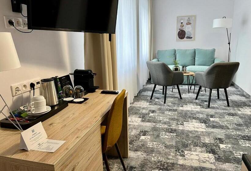 استودیو استاندارد با تخت کینگ, City