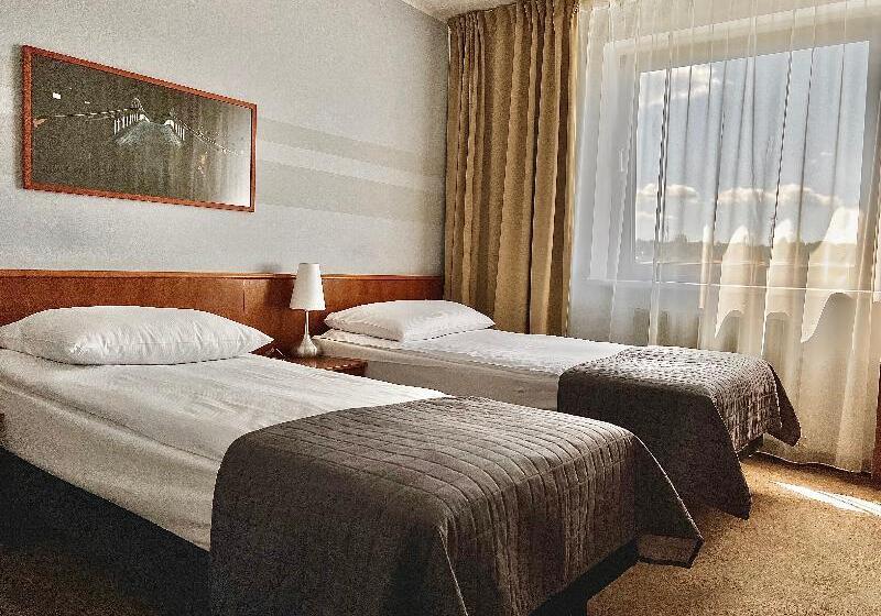 اتاق استاندارد, City