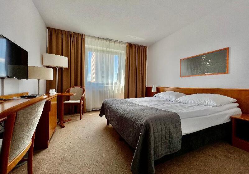 اتاق استاندارد, City