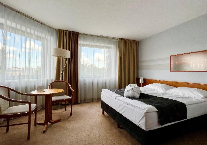 اتاق لوکس, City