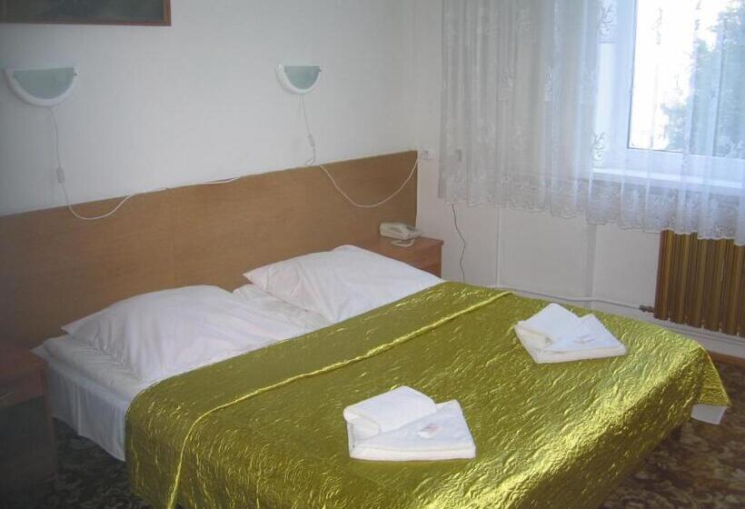 标准间, Dom Marynarza