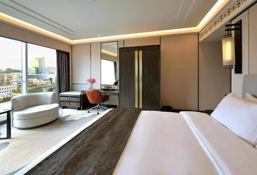 اتاق لوکس با چشم‌انداز شهر, Fuzhou Lakeside