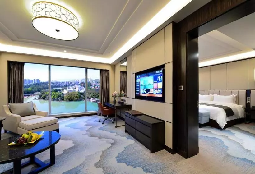 سوییت لوکس, Fuzhou Lakeside