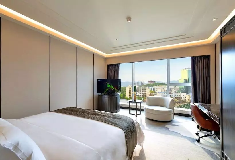 اتاق لوکس با چشم‌انداز شهر, Fuzhou Lakeside