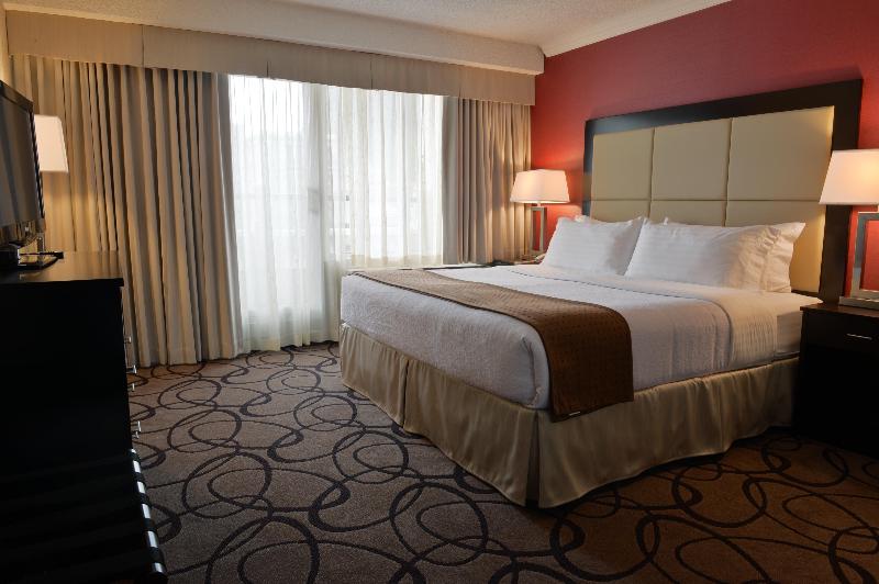 Suite King Size Bed, Holiday Inn Montreal Centre Ville Downtown, An Ihg