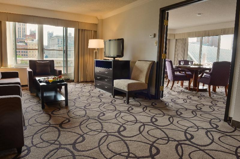 سوئیت با تخت بزرگ, Holiday Inn Montreal Centre Ville Downtown, An Ihg