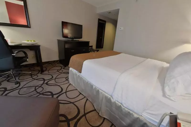 スタンダードルーム, Holiday Inn Montreal Centre Ville Downtown, An Ihg