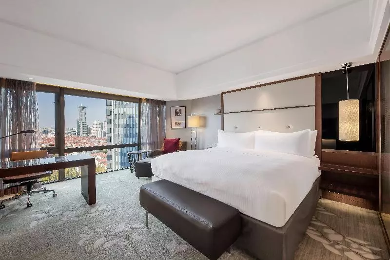 اتاق لوکس با تخت بزرگ, Intercontinental Shanghai Pudong, An Ihg