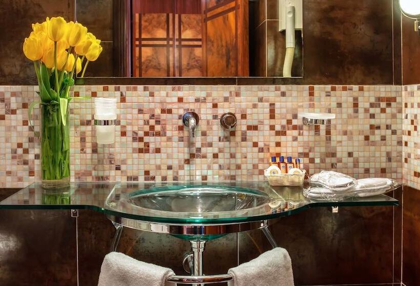 חדר סופריור עם טרסה, Memphis