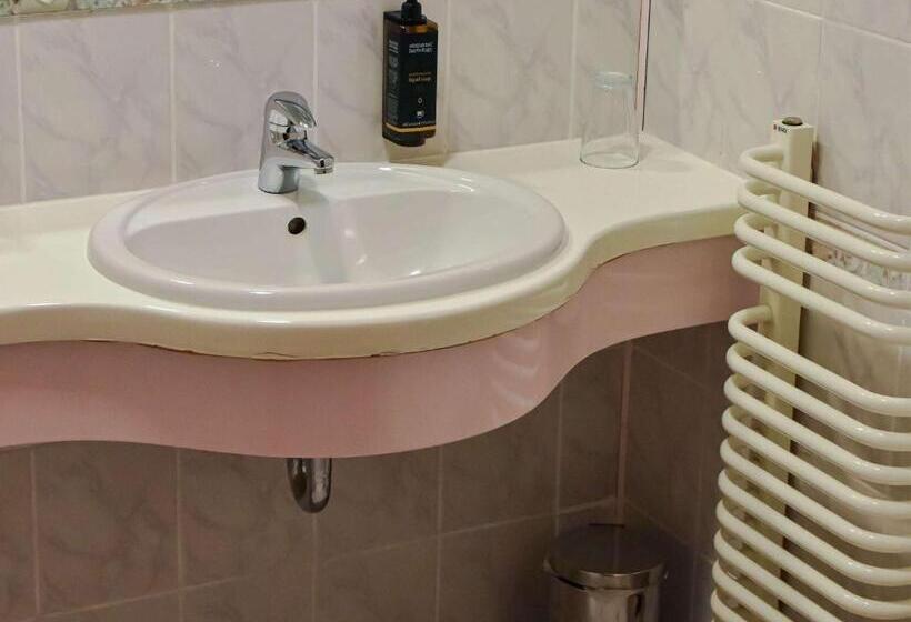 חדר סטנדרט יחיד, Mercure Opole