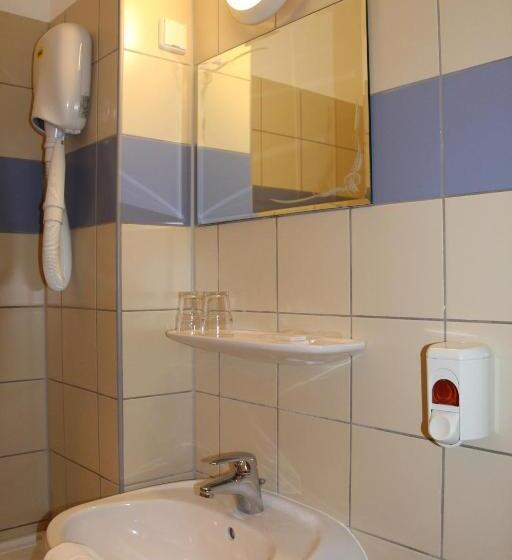 Comfort room with balcony, Nereus Park