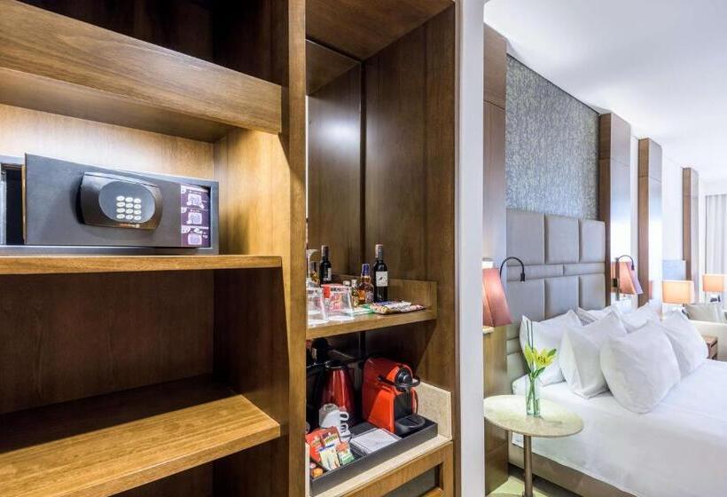 غرفة بريميوم, NH Collection Bogotá Royal Teleport